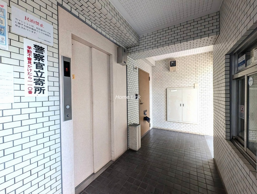 GSハイム蓮根　エレベーターホール